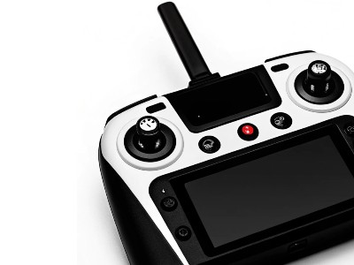 手持一體顯示無人機遙控器定制 手持一體顯示無人機遙控器定制